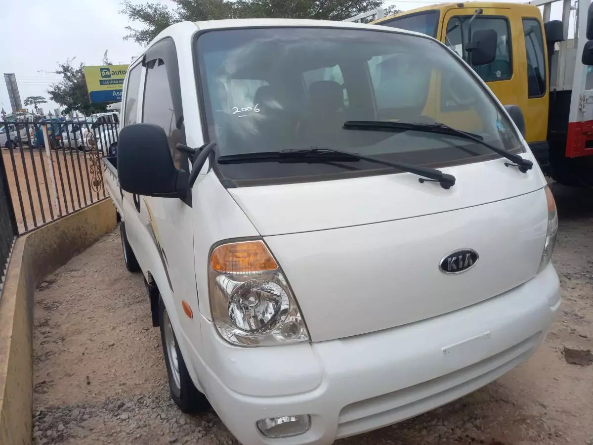 Kia Bongo - 2004