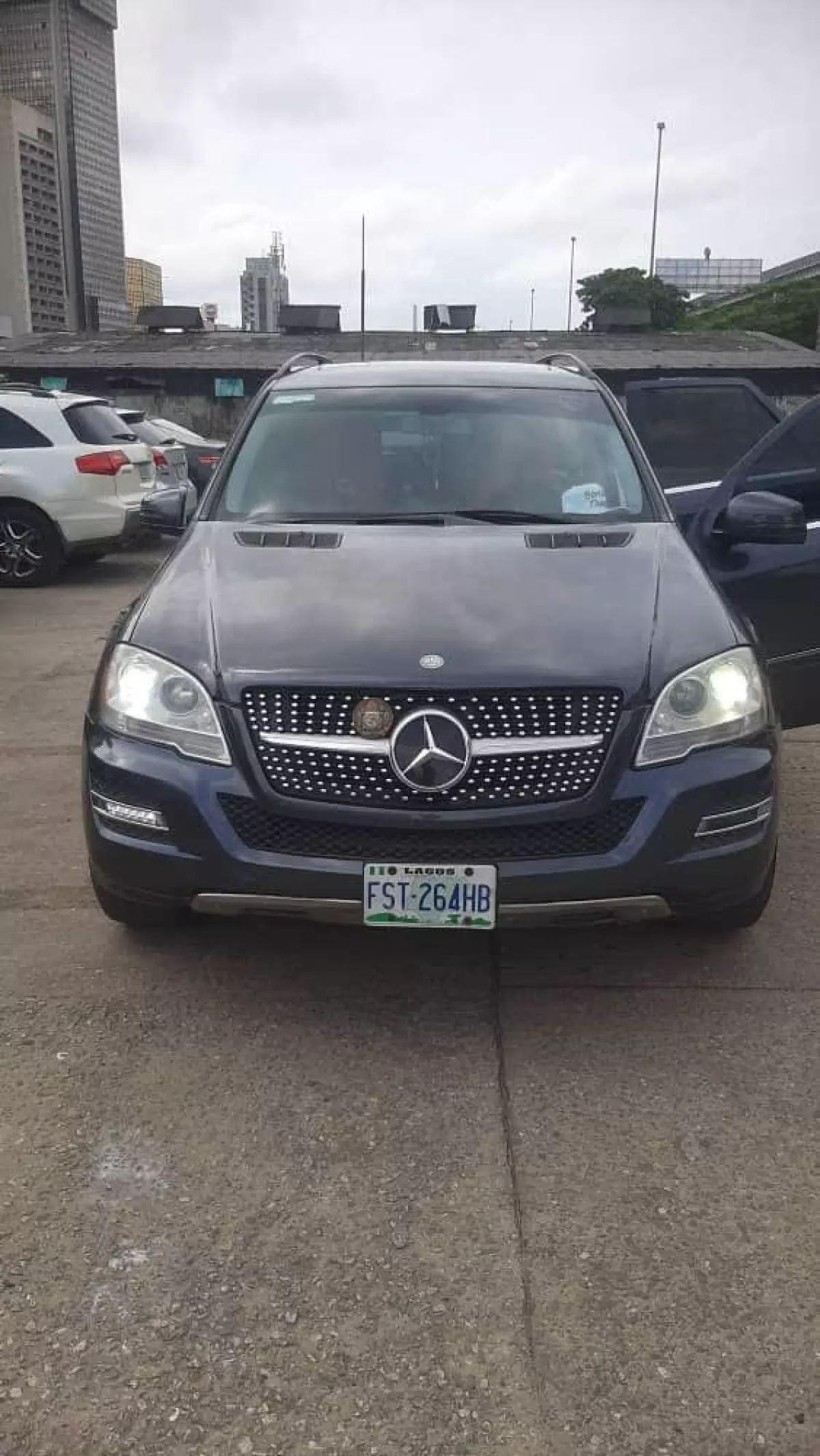 Mercedes-Benz ML 350   - 2011