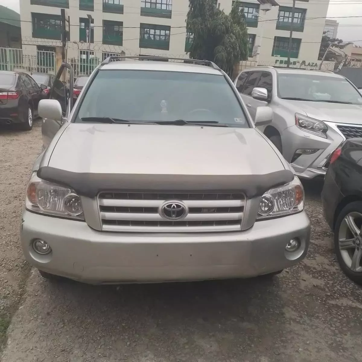 Toyota Highlander   - 2005