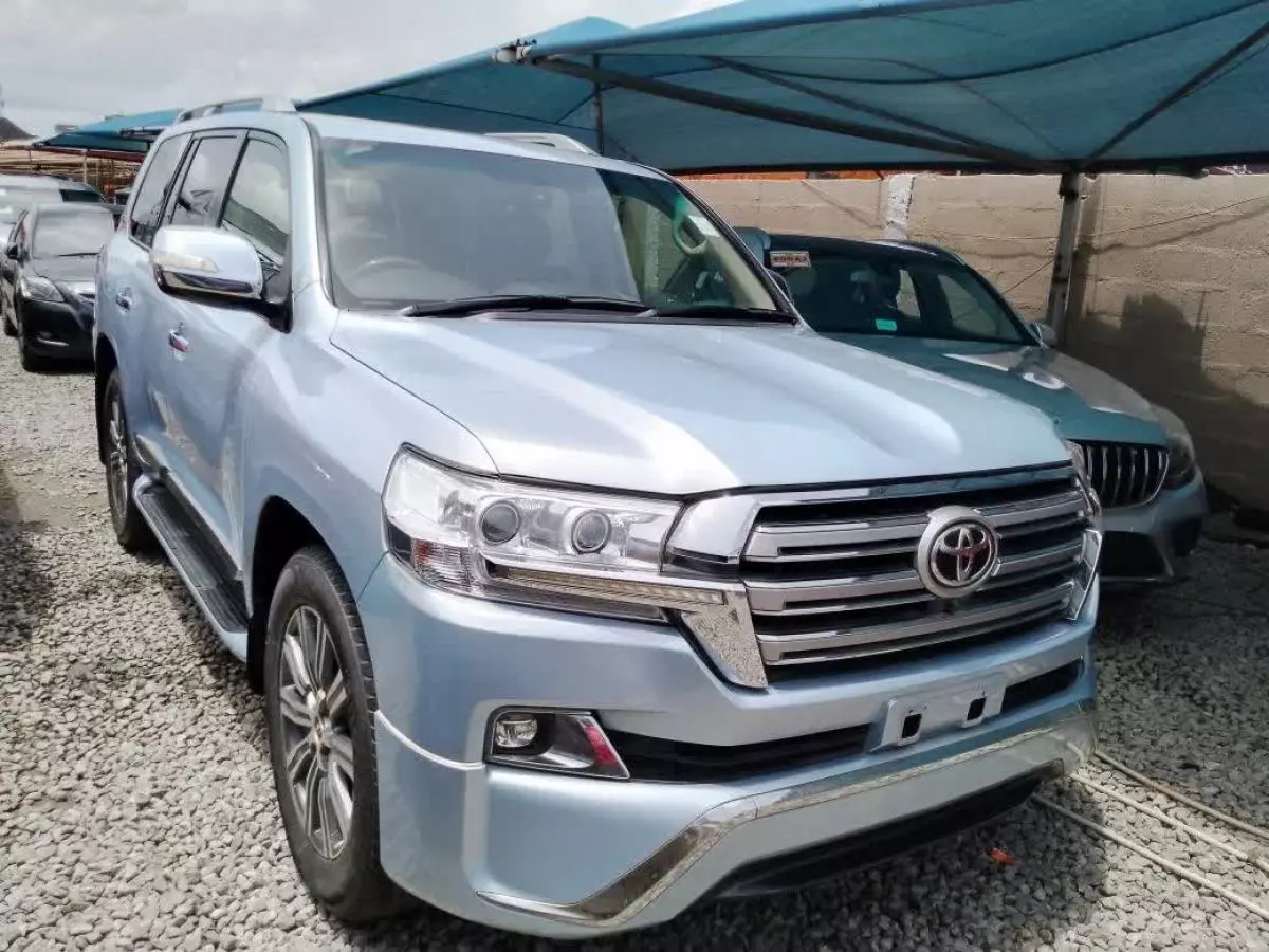 Toyota Land Cruiser GXR   - 2010