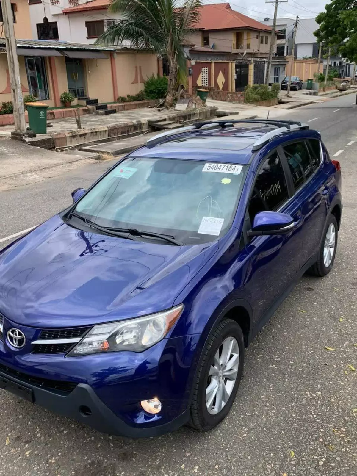 Toyota RAV 4   - 2014