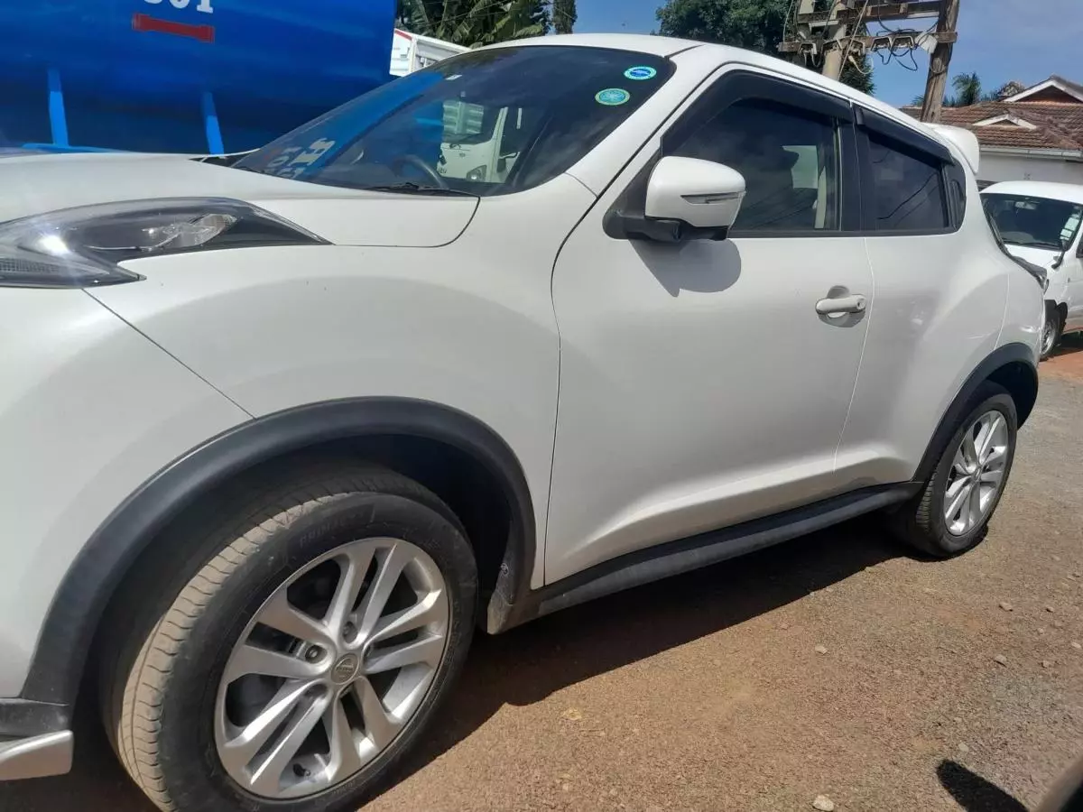 Nissan Juke   - 2016