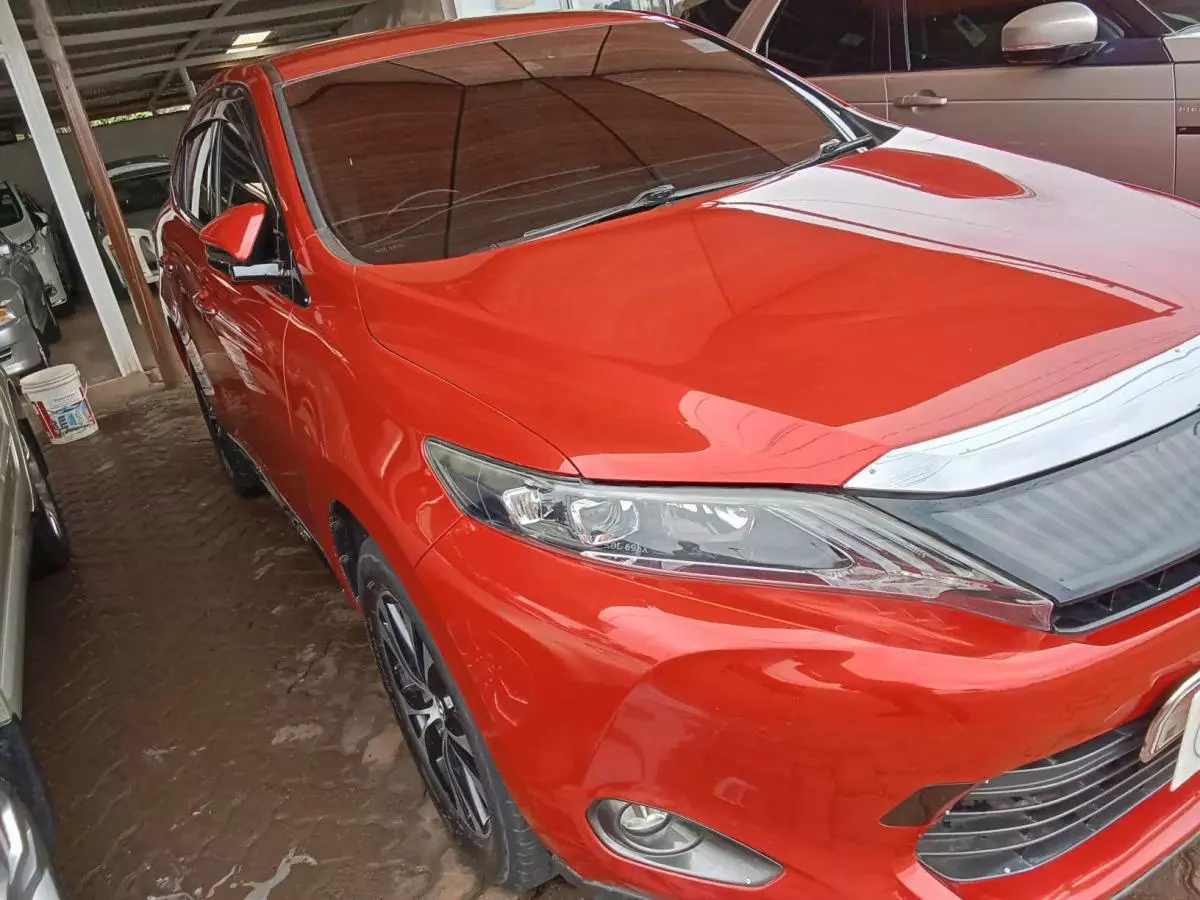 Toyota Harrier   - 2015