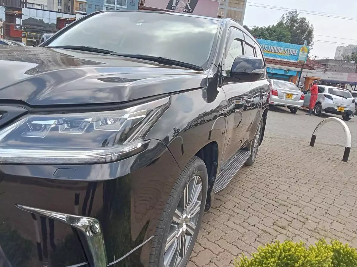 Lexus LX 570   - 2016