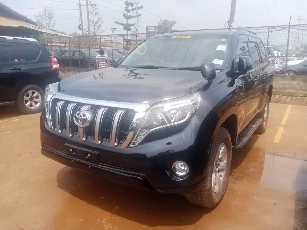 Toyota Landcruiser Prado   - 2017