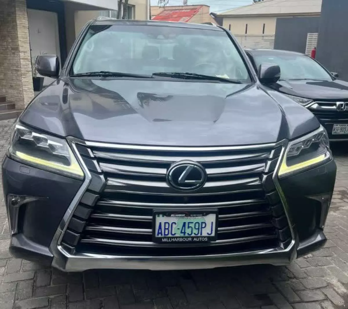 Lexus LX 570   - 2016