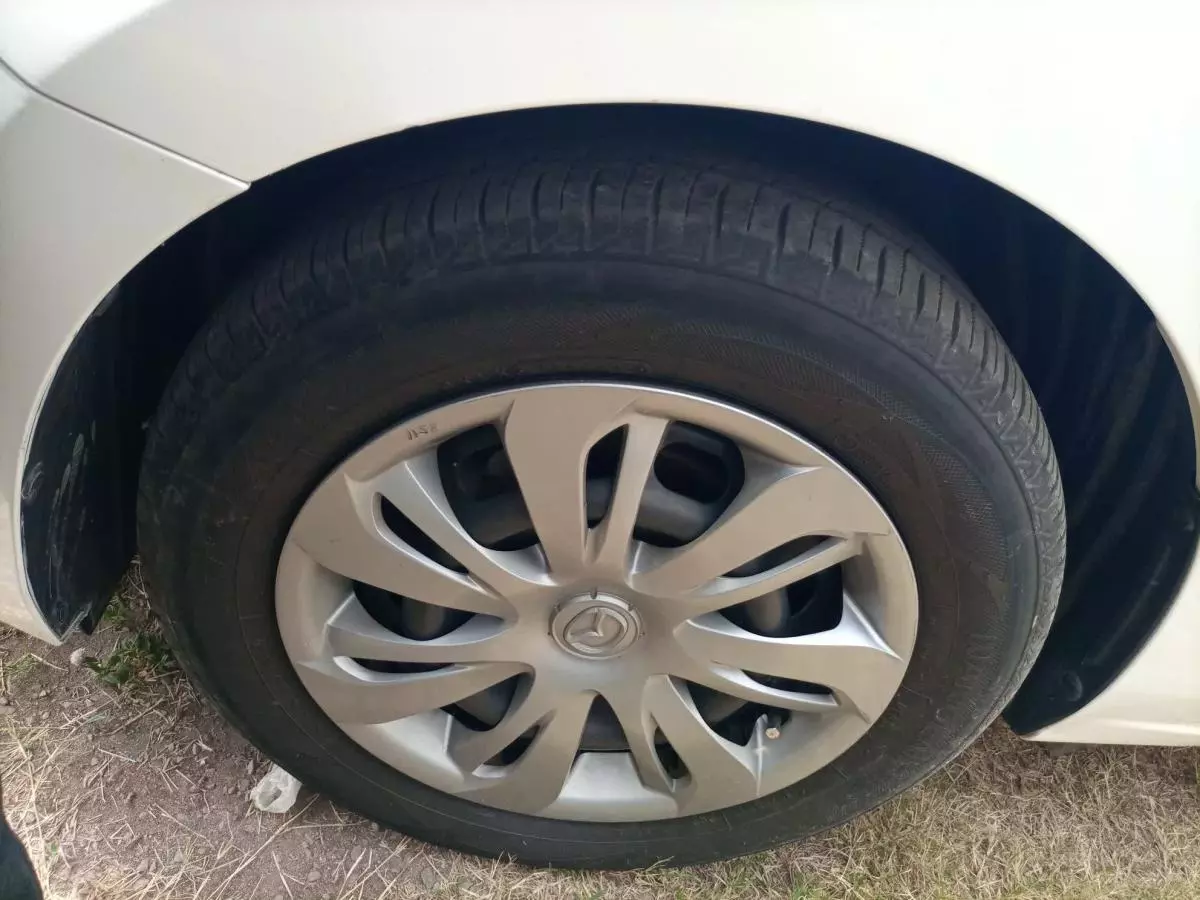Mazda Demio - 2015