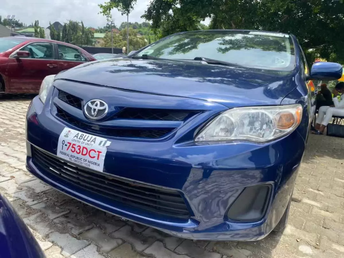 Toyota Corolla   - 2012