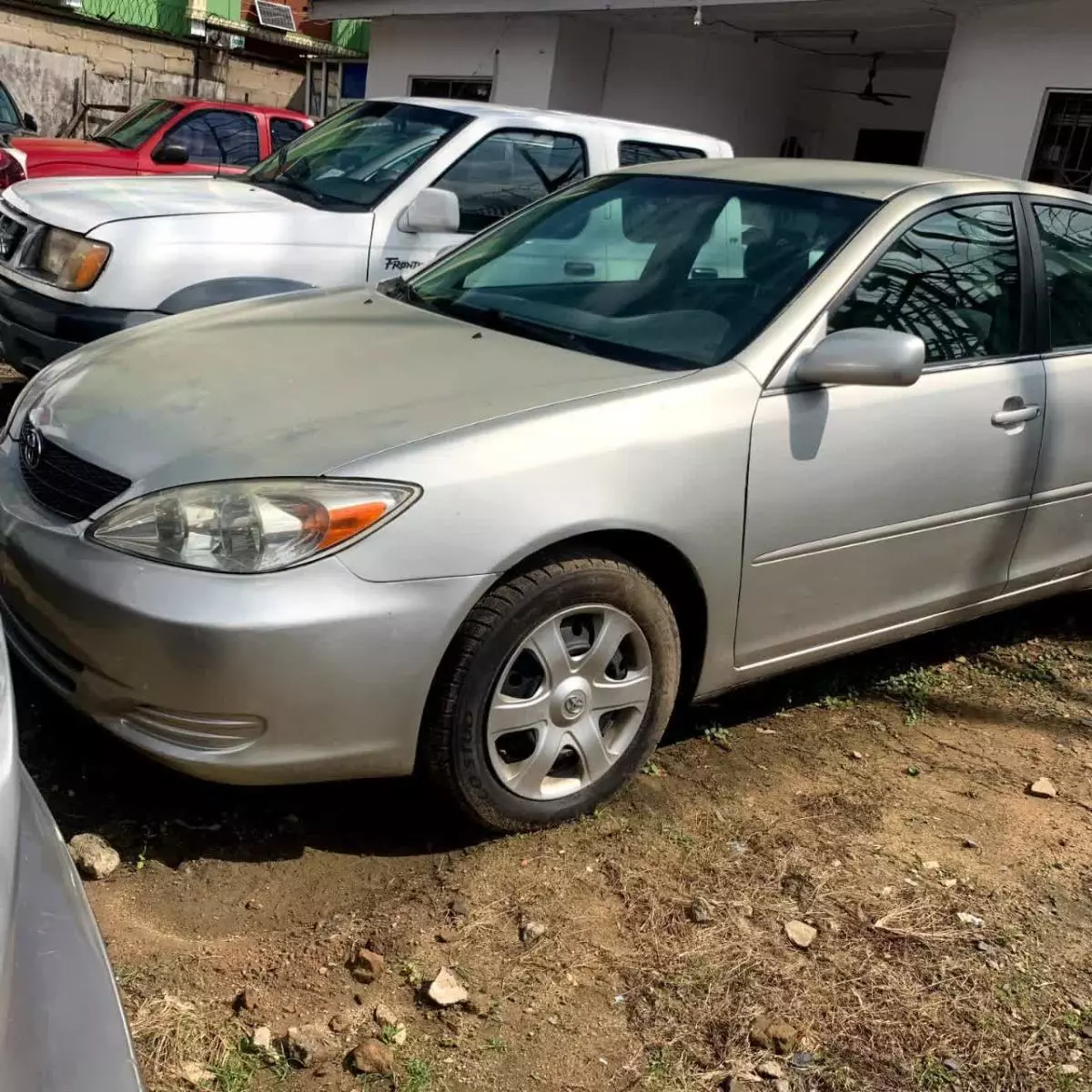 Toyota Camry   - 2004