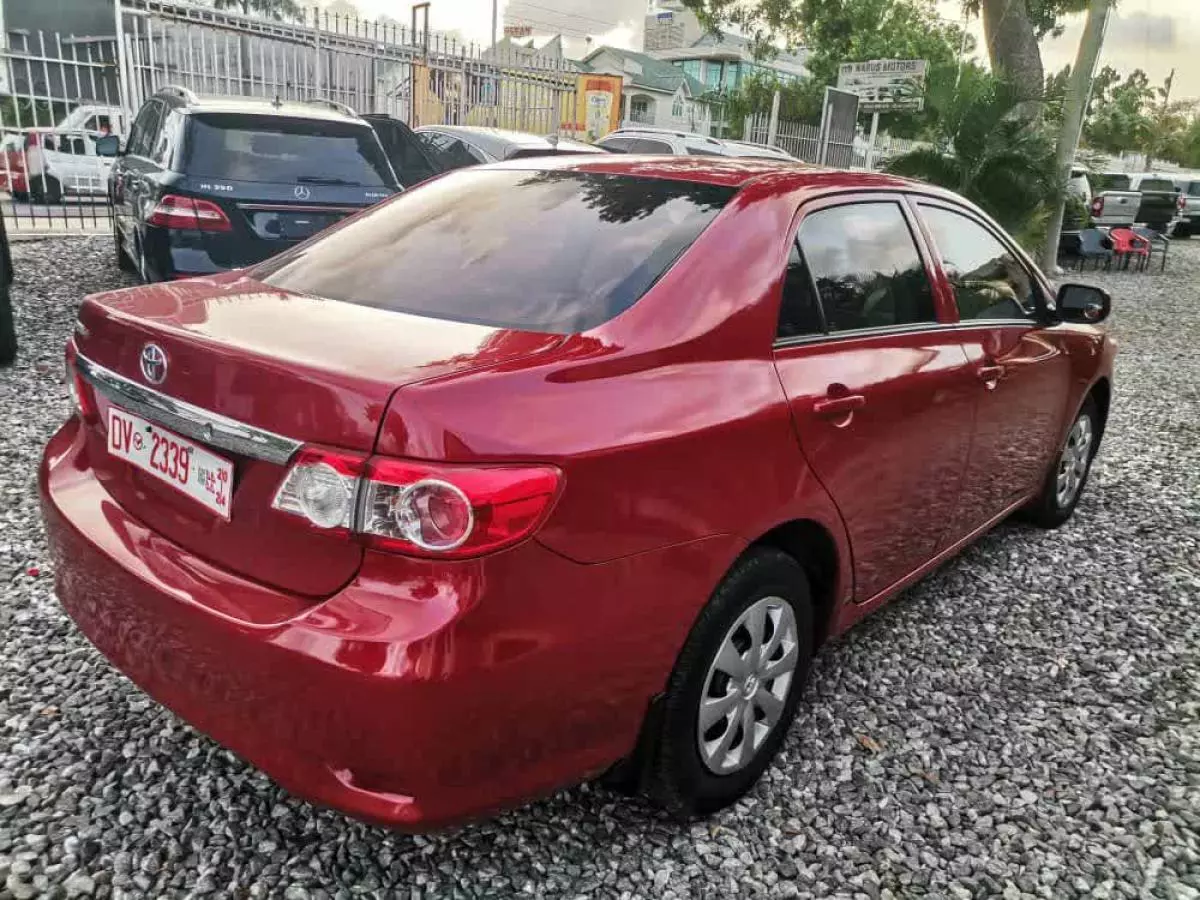 Toyota Corolla   - 2013