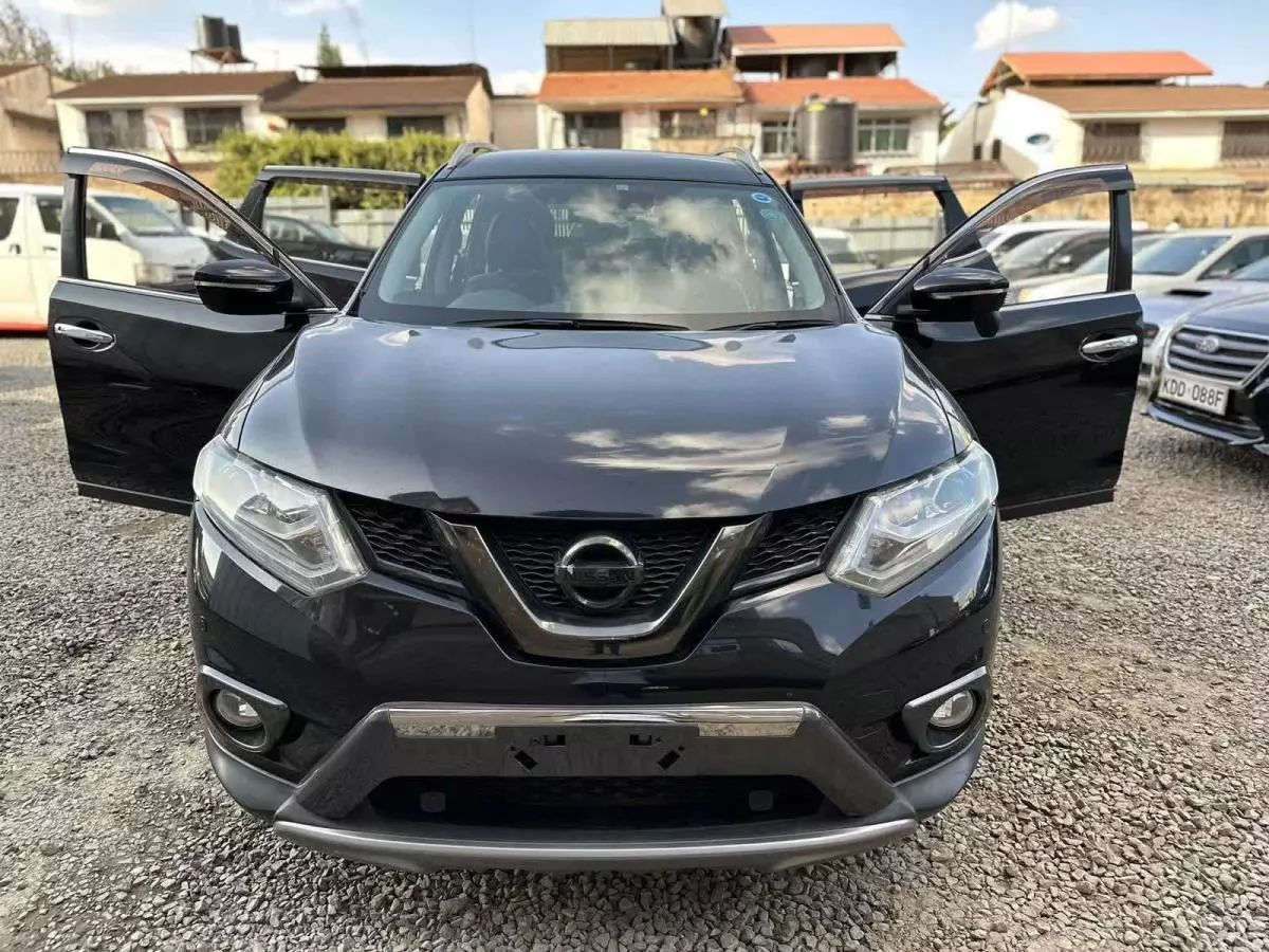 Nissan X-Trail - 2015