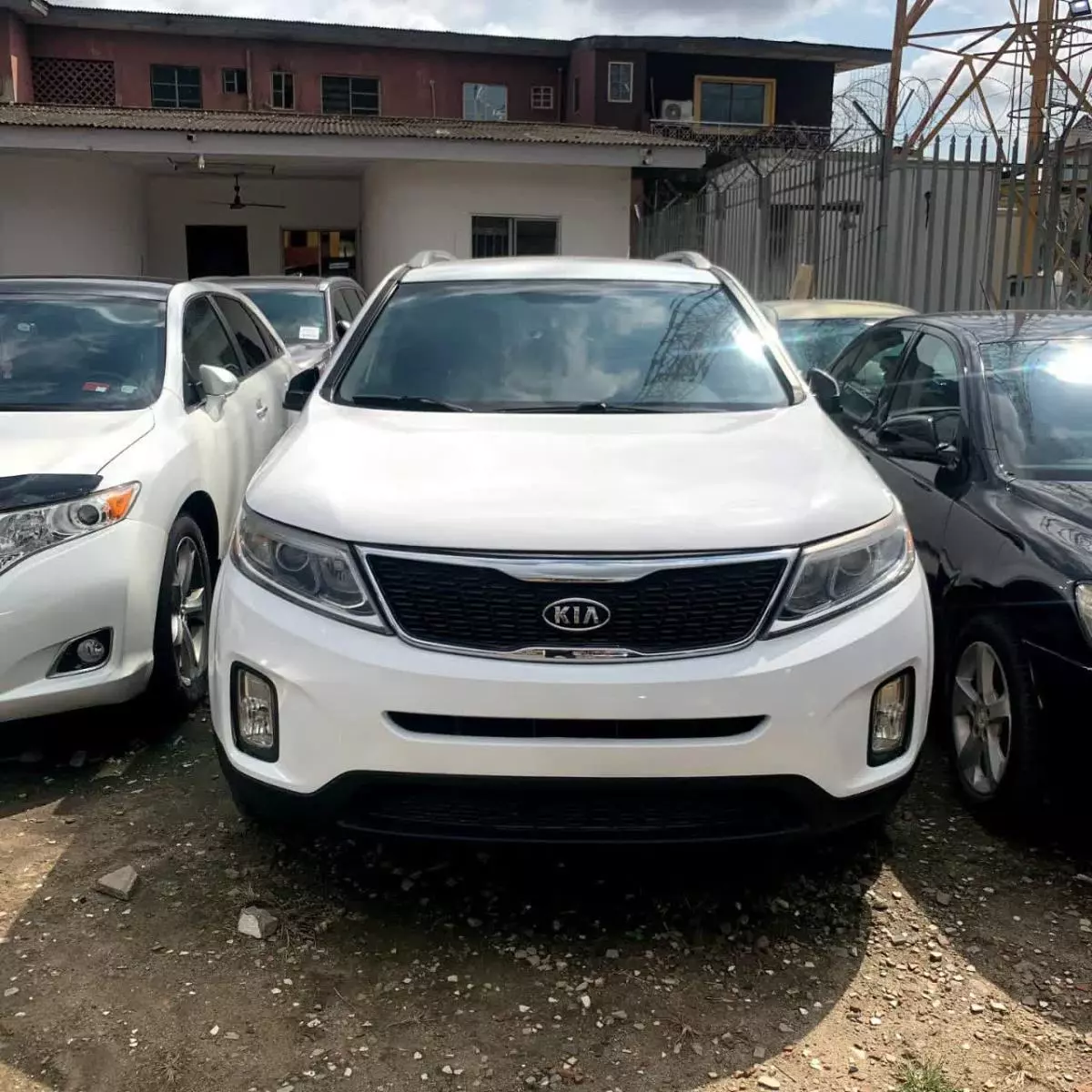 KIA Sorento   - 2015