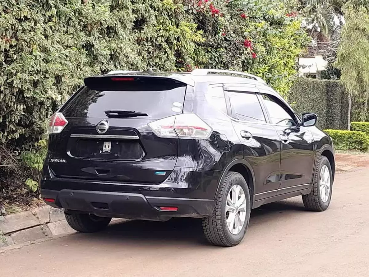 Nissan X-Trail - 2015