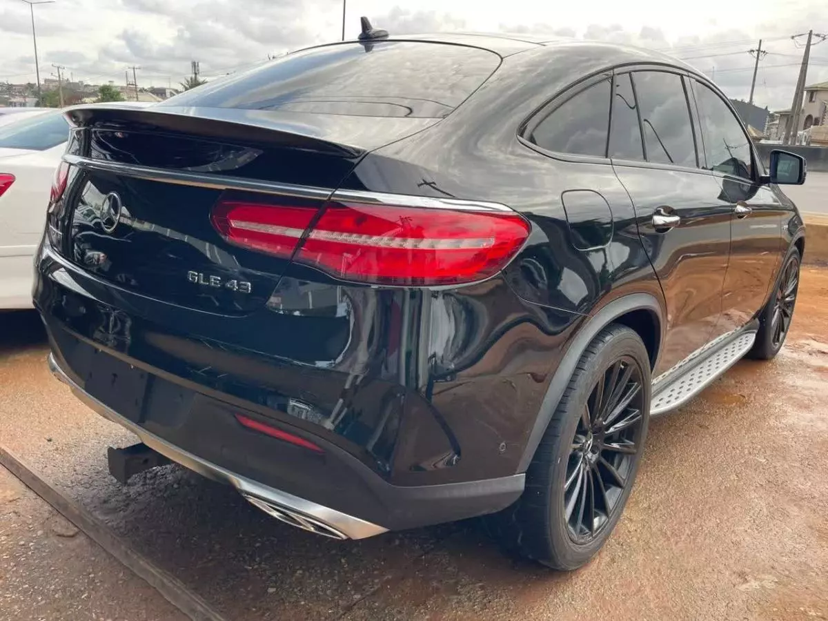 Mercedes-Benz GLE 43 AMG   - 2017