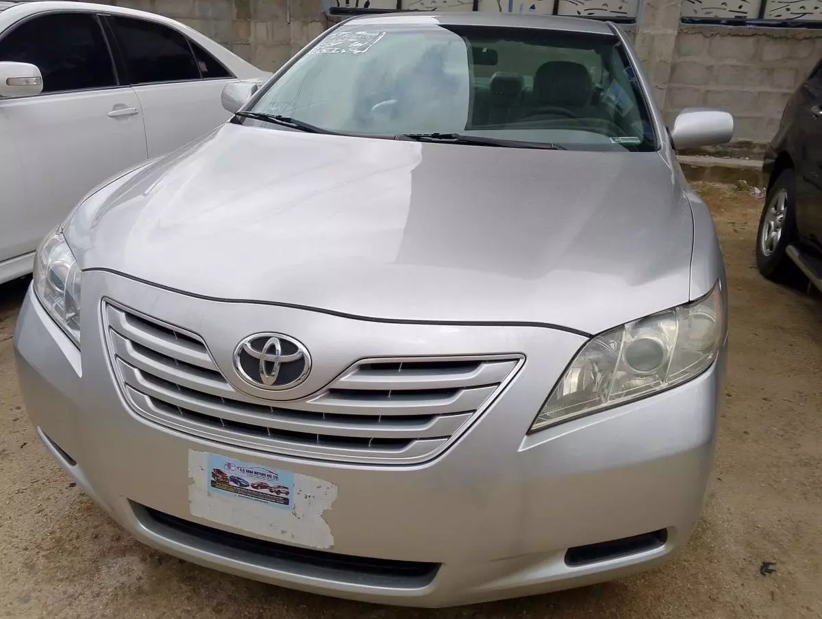 Toyota Camry   - 2007