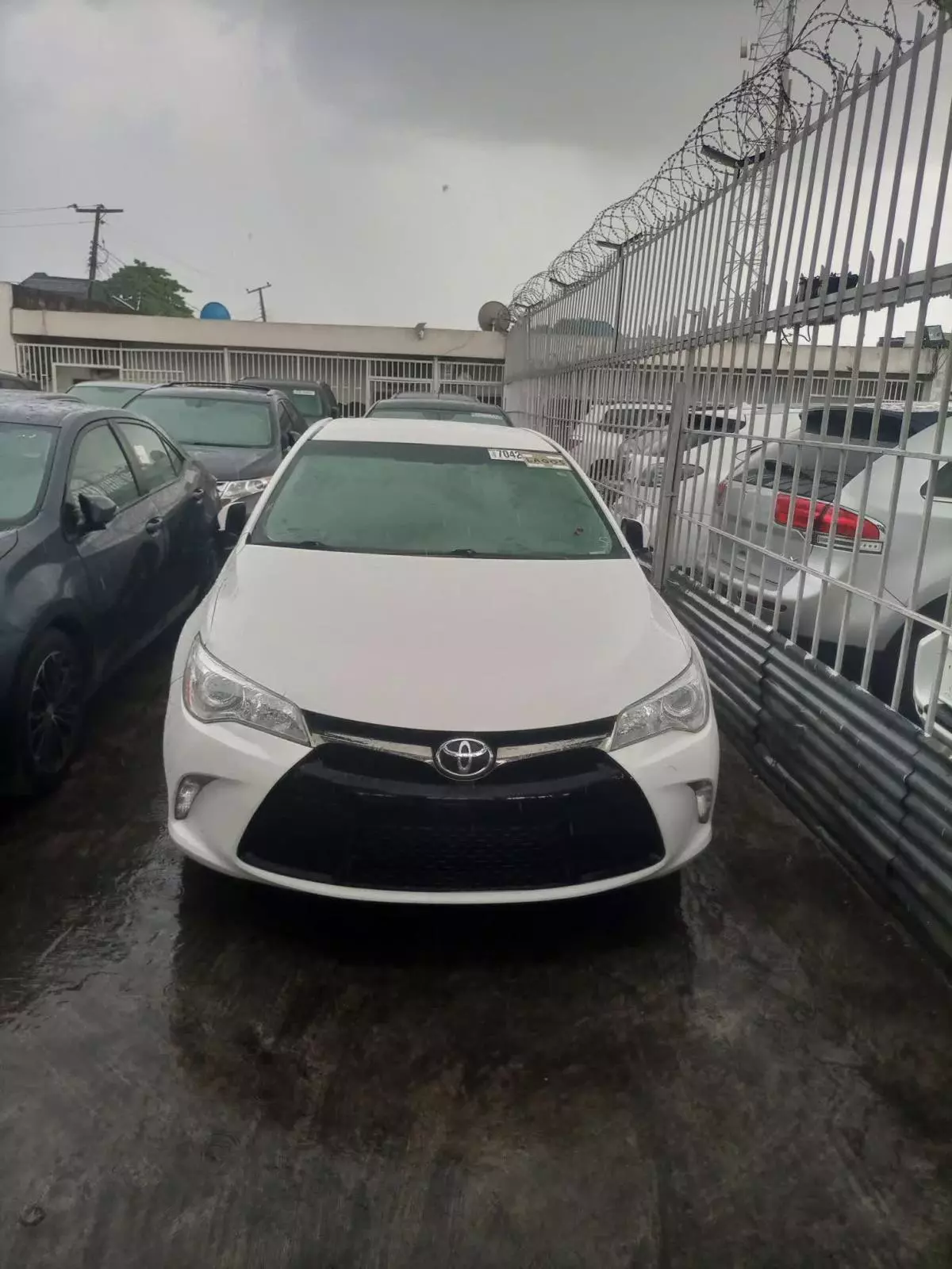 Toyota Camry   - 2017