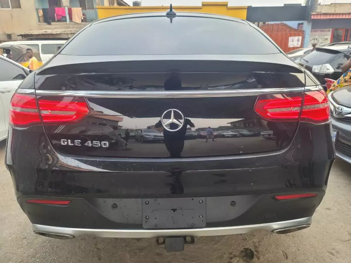 Mercedes-Benz GLE 450 - 2016