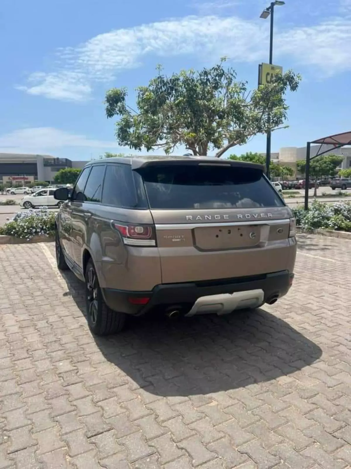 Land Rover Range Rover Sport   - 2015