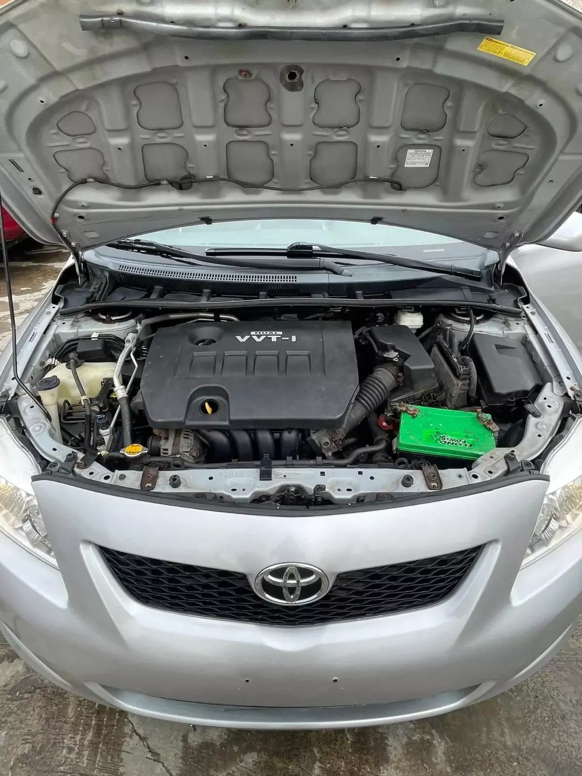 Toyota Corolla   - 2010