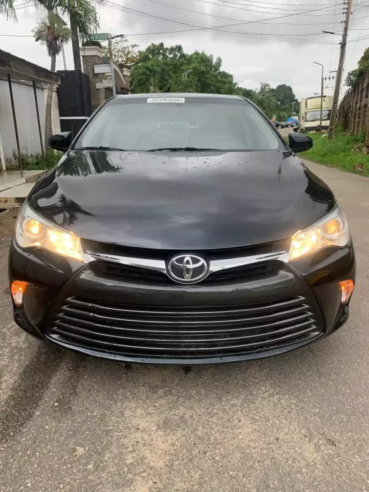 Toyota Camry   - 2016