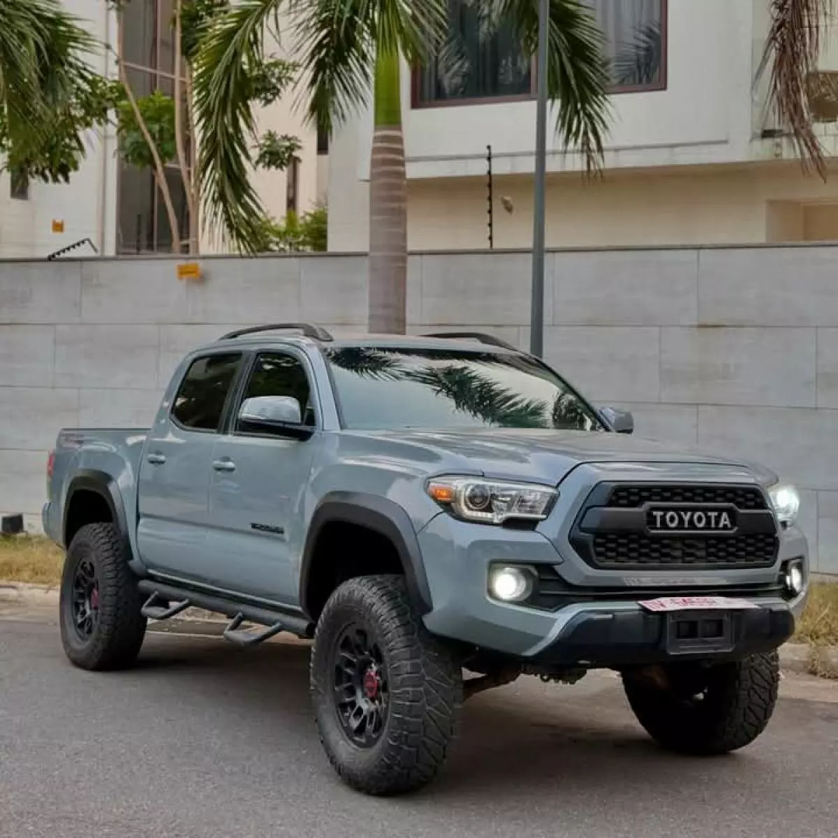 Toyota Tacoma   - 2022