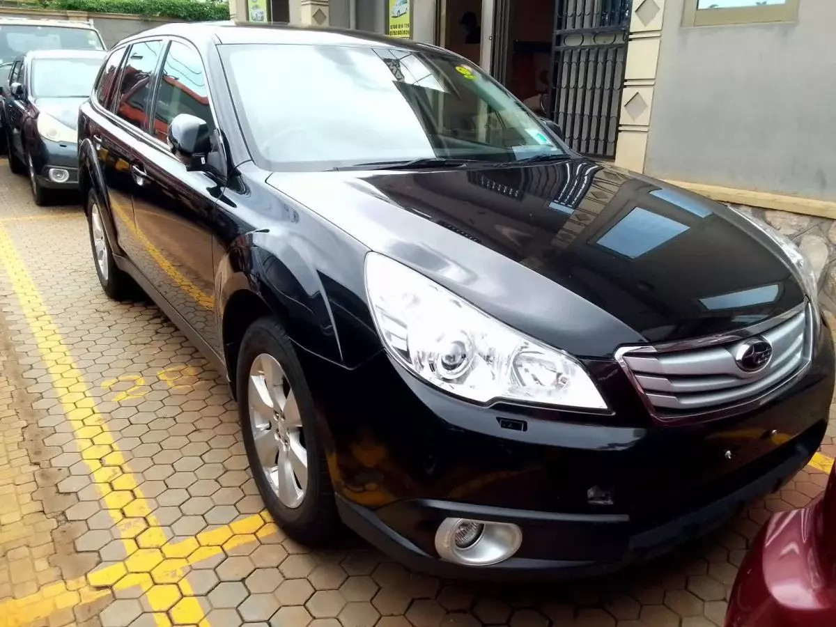 Subaru Outback - 2010