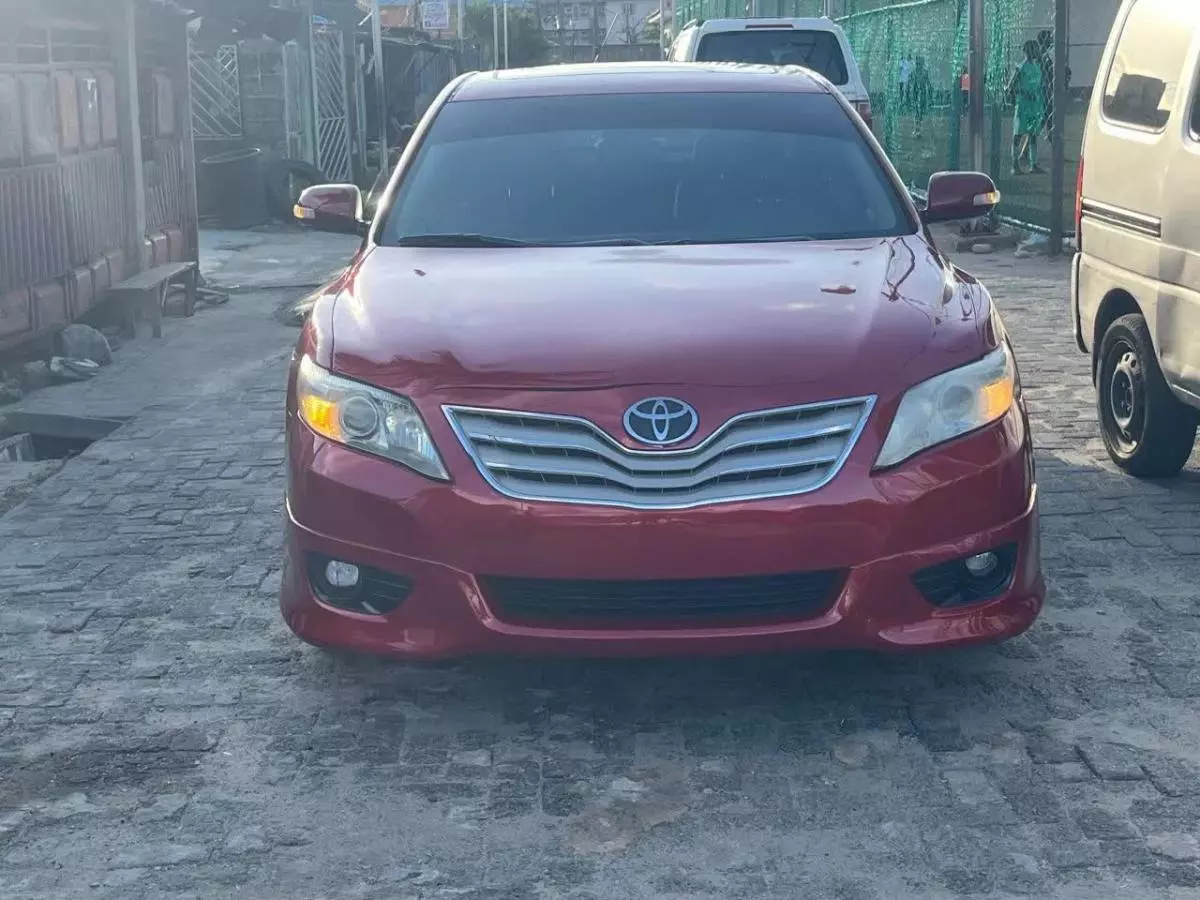 Toyota Camry   - 2008