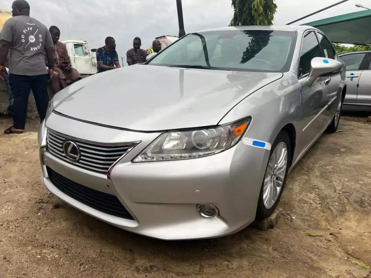 Lexus ES 350   - 2014