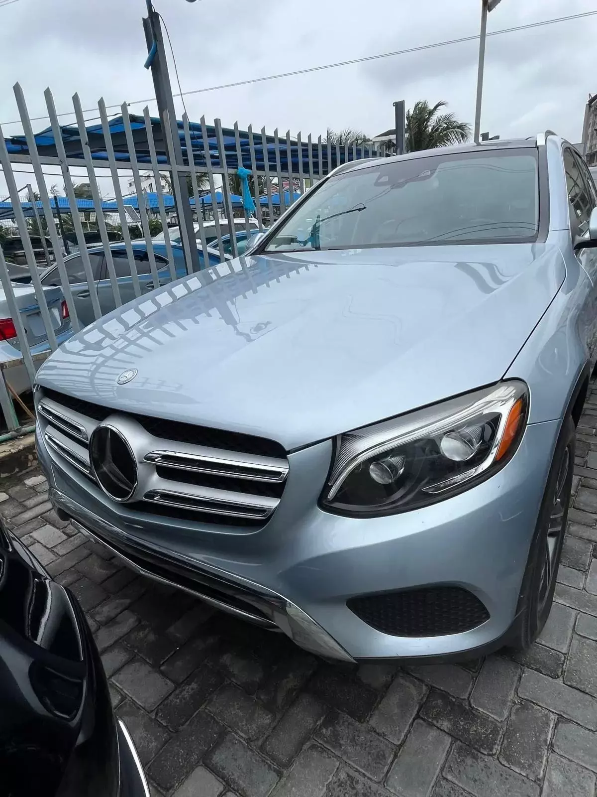 Mercedes-Benz GLC 300   - 2016