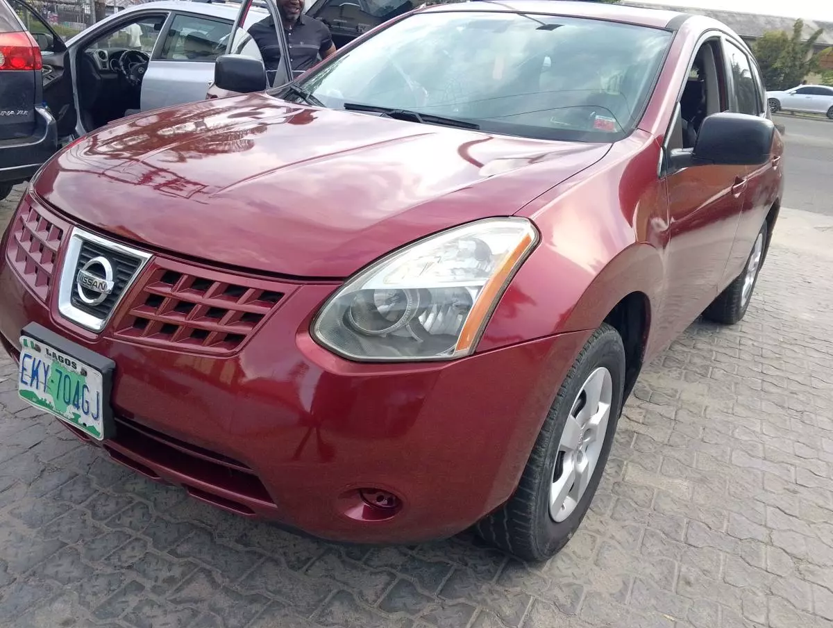 Nissan Rogue   - 2008