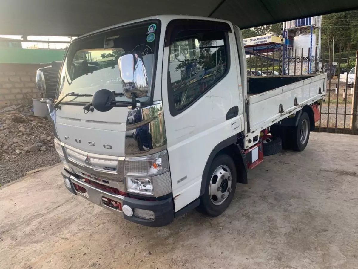 Mitsubishi Canter   - 2014