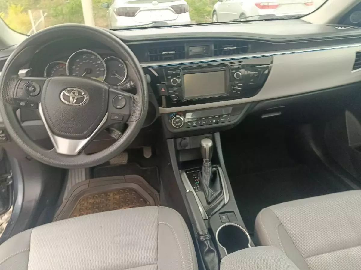 Toyota Corolla   - 2015