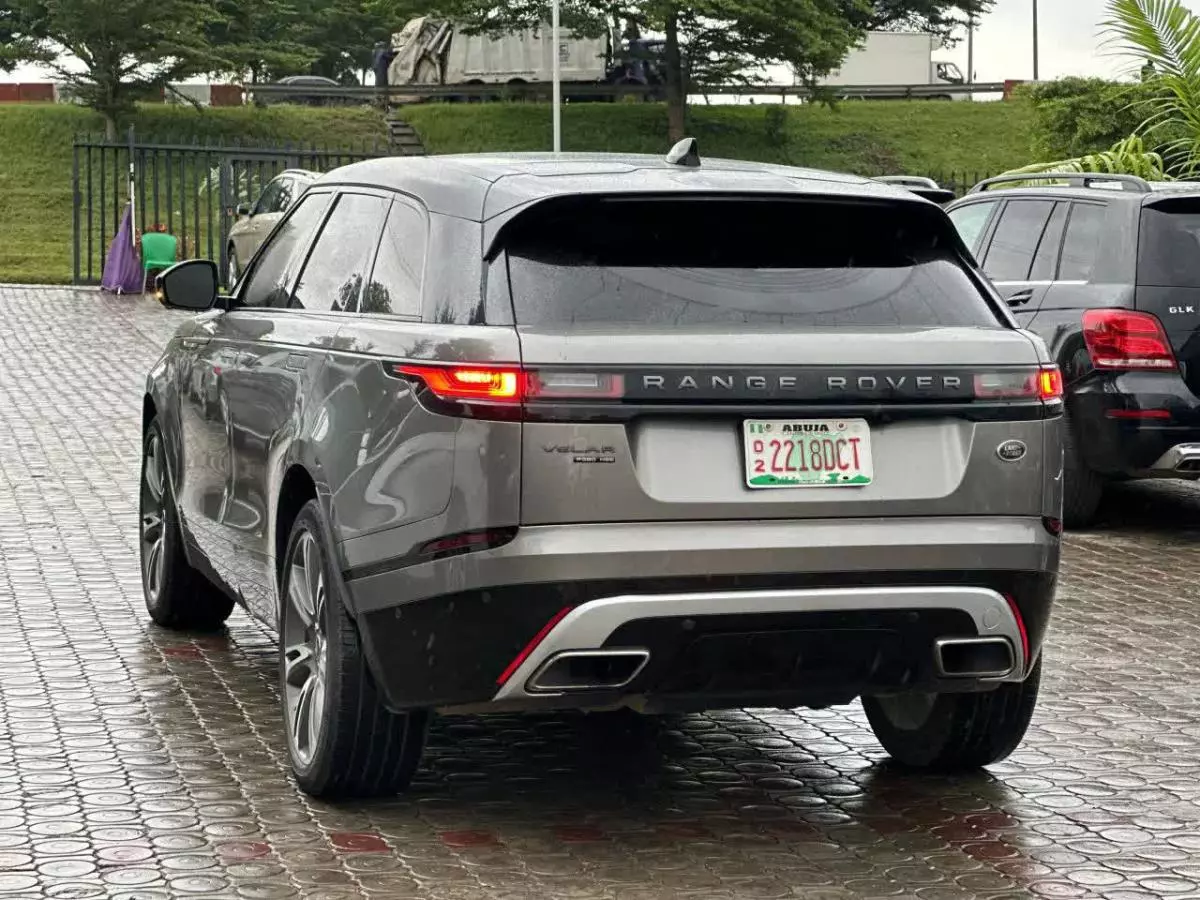 Land Rover Range Rover Velar   - 2019