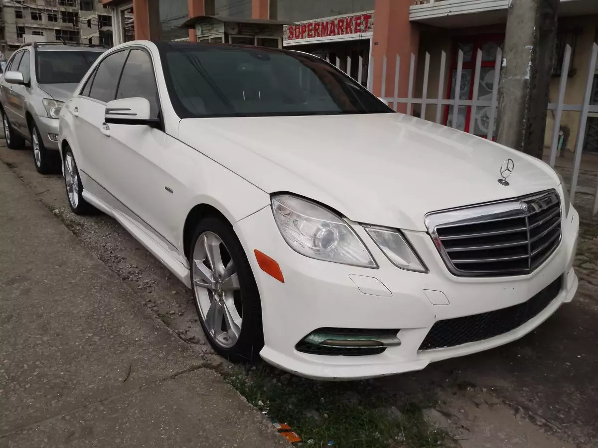 Mercedes-Benz E 350   - 2012