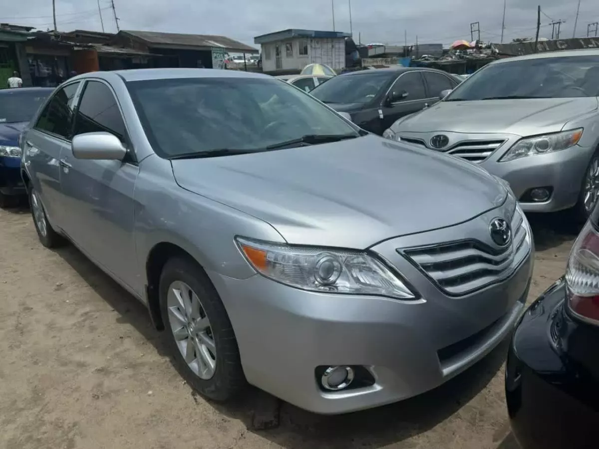 Toyota Camry   - 2007