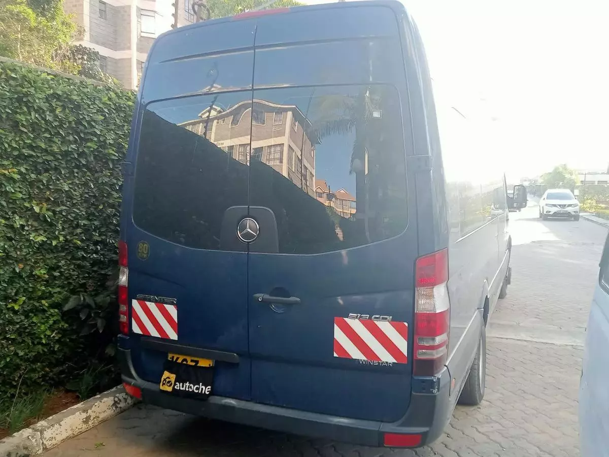 Mercedes-Benz Sprinter - 2011