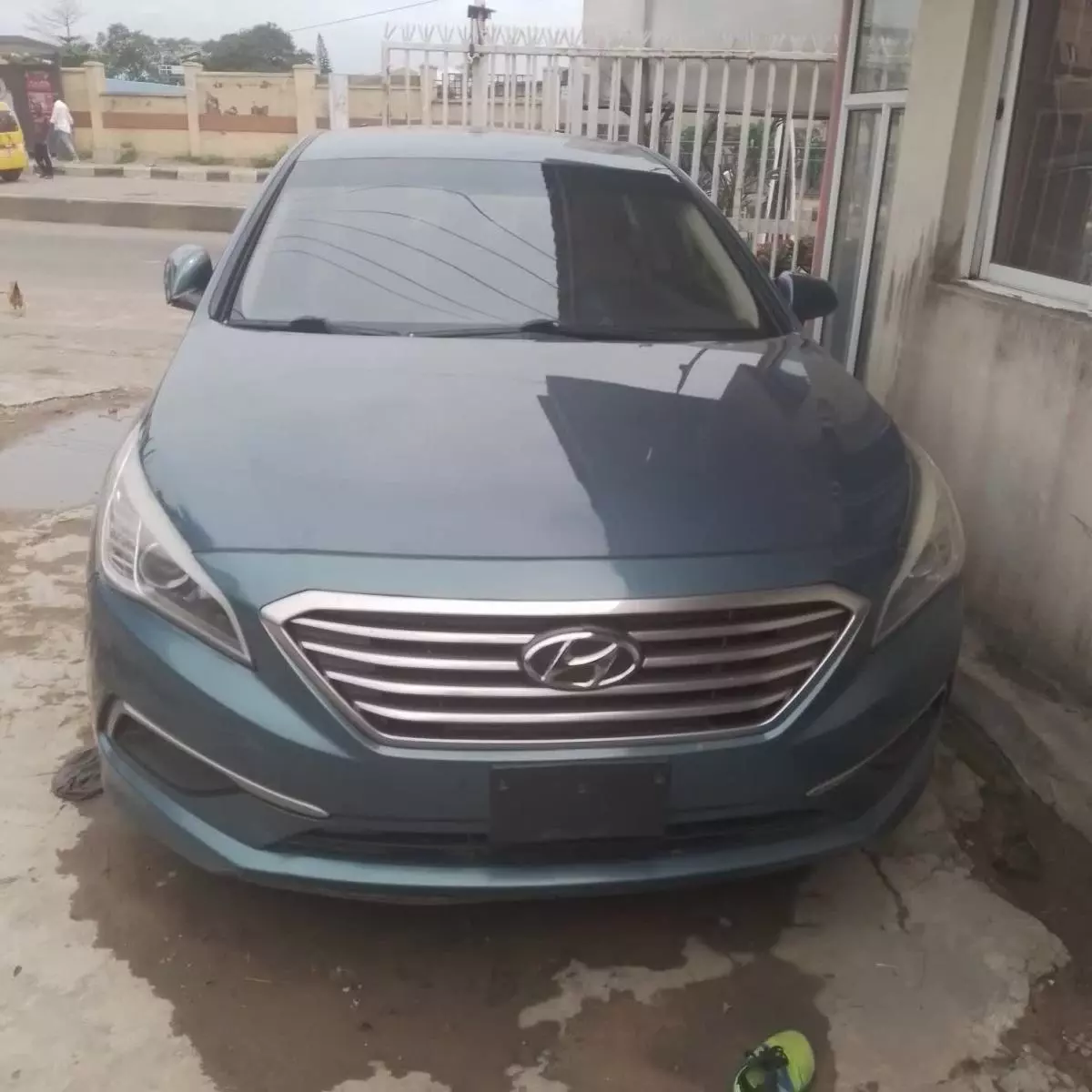 Hyundai Sonata   - 2016