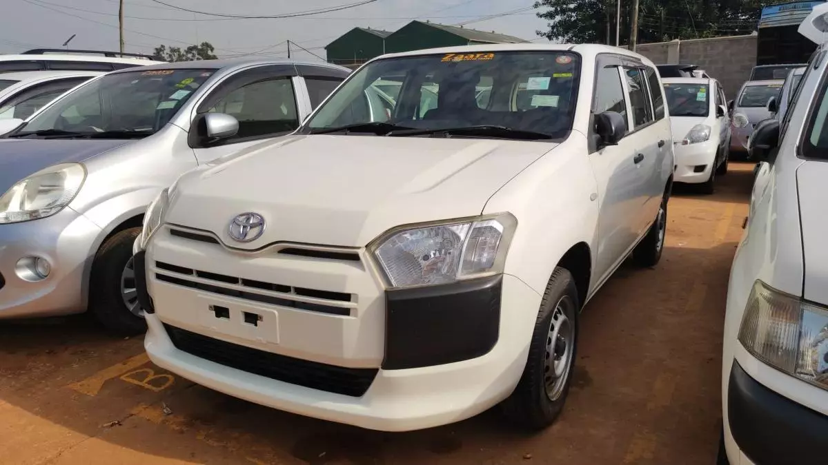 Toyota Probox  - 2015