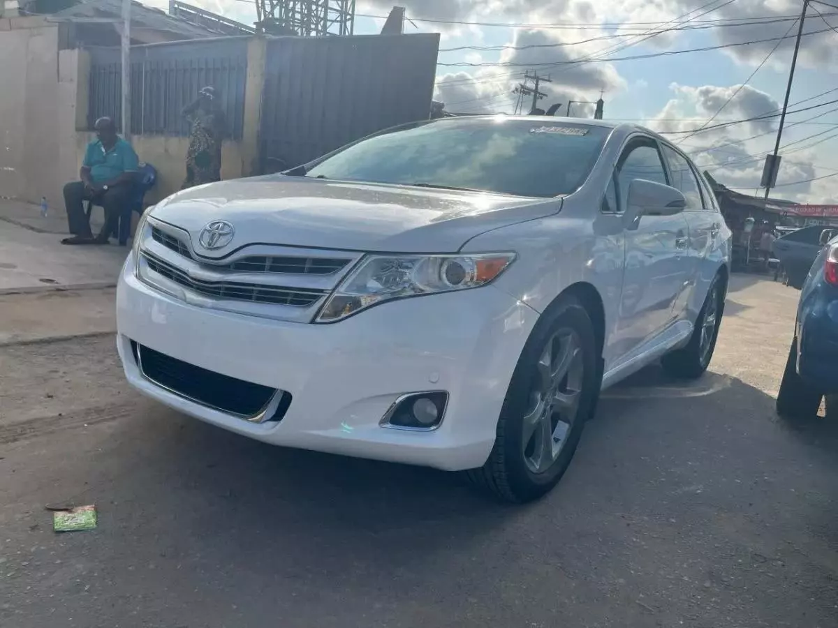 Toyota Venza   - 2016