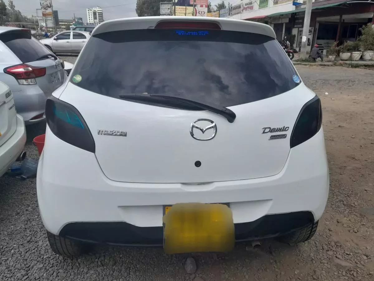 Mazda Demio - 2014