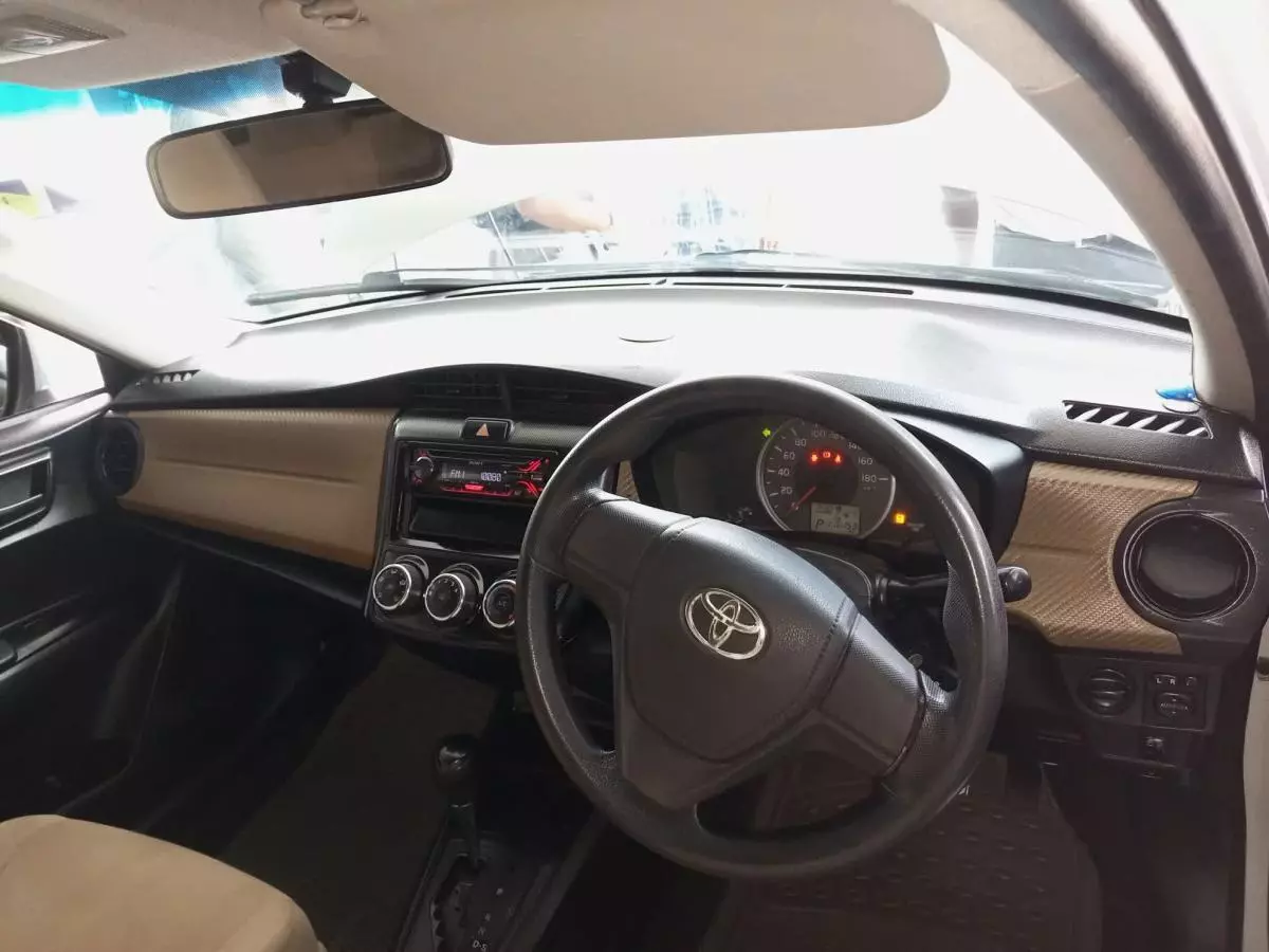 Toyota Axio  - 2013