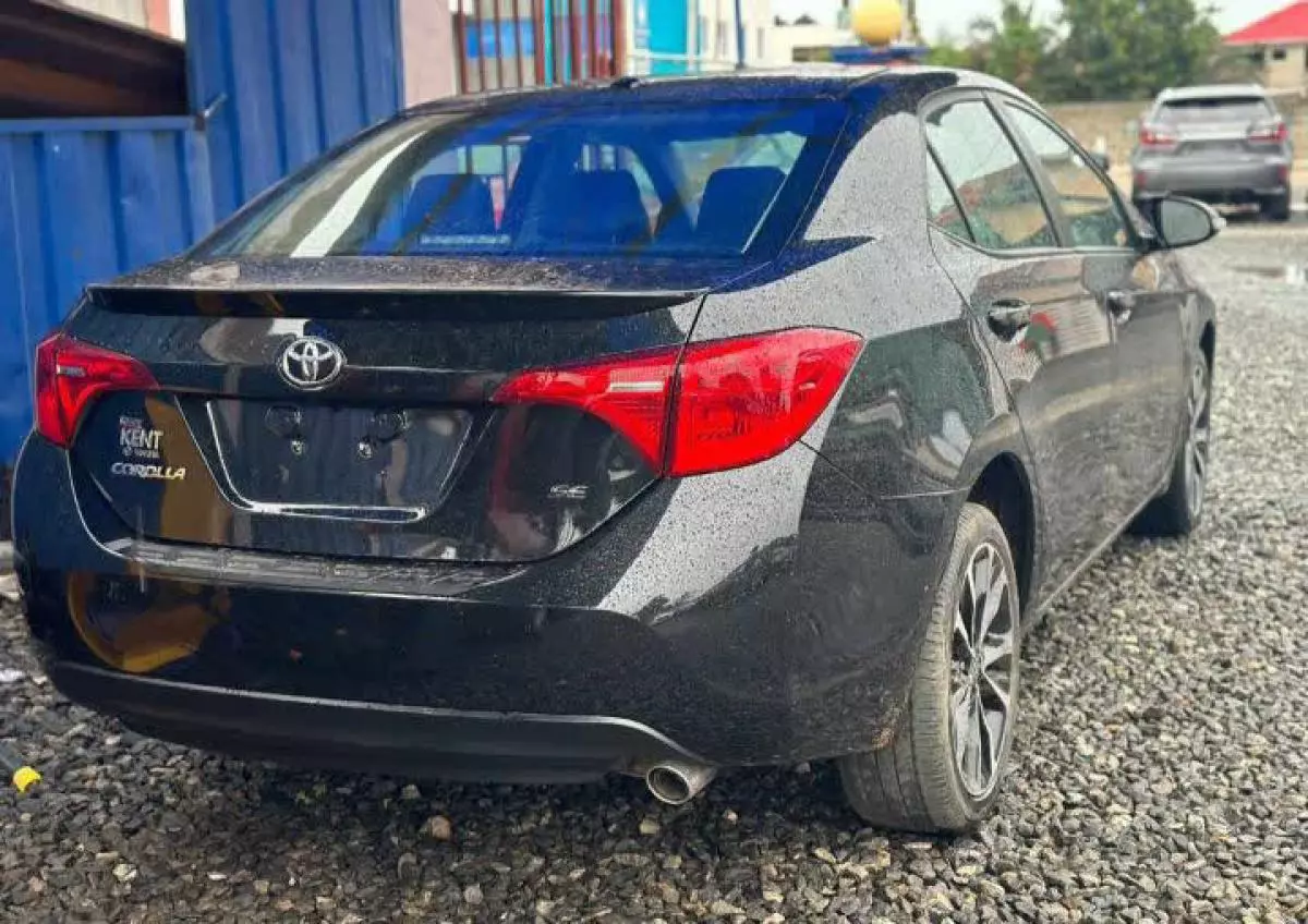 Toyota Corolla   - 2018