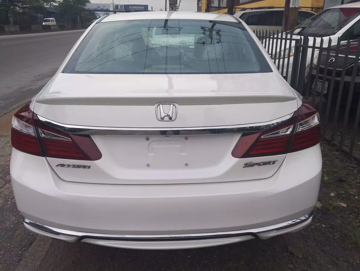 Honda Accord   - 2014