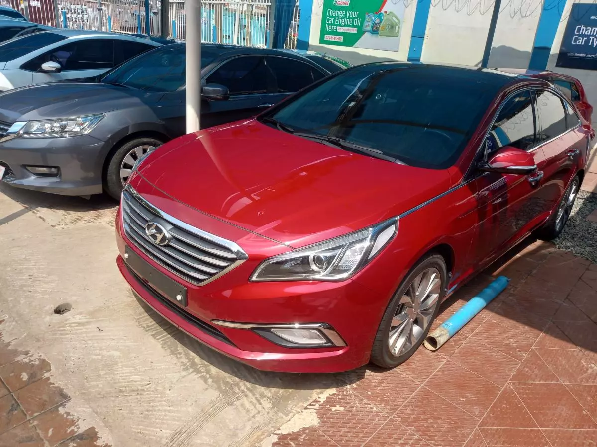 Hyundai Sonata   - 2017