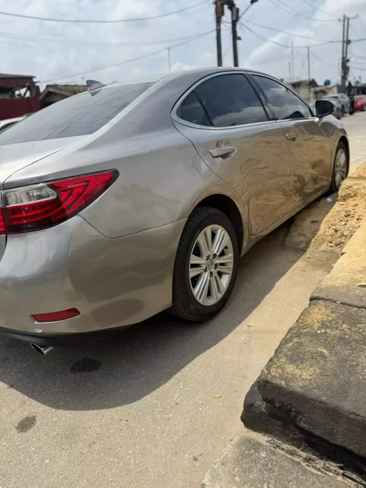 Lexus ES 350   - 2015