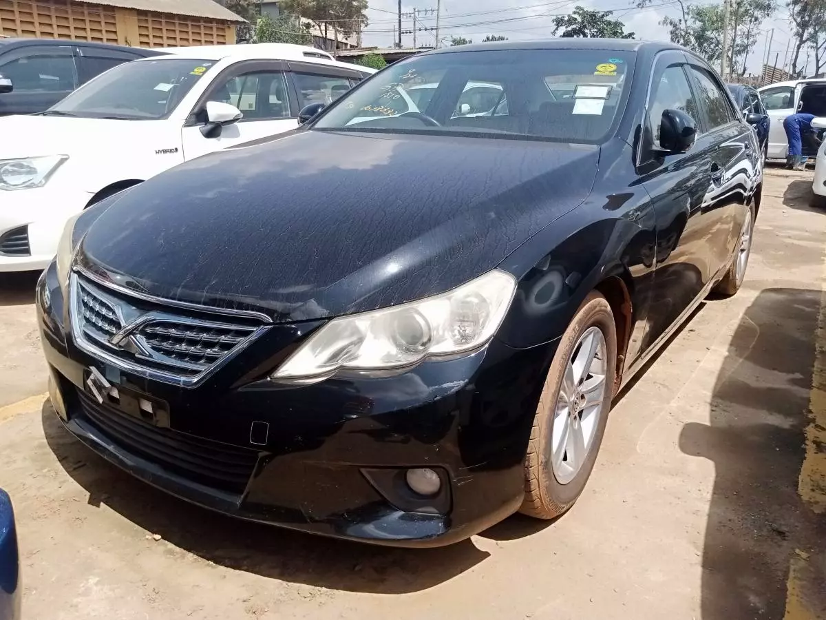 Toyota Mark X   - 2010