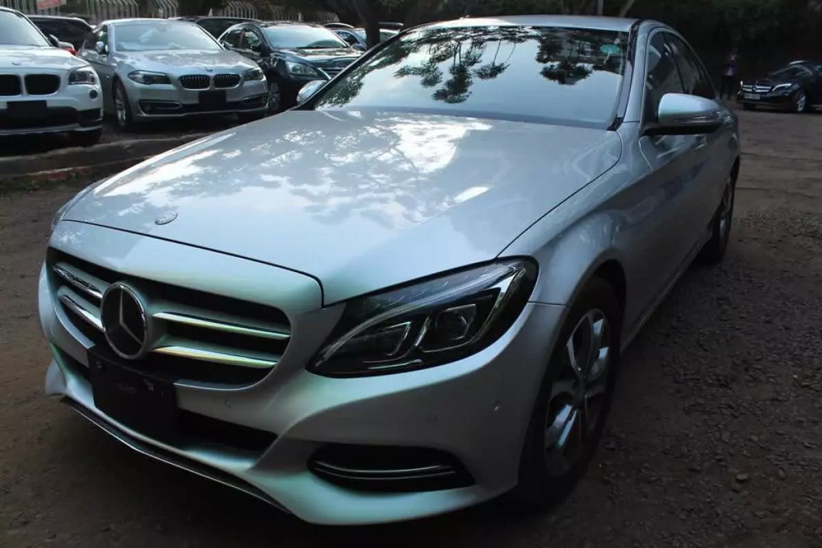 Mercedes-Benz C 200 - 2015
