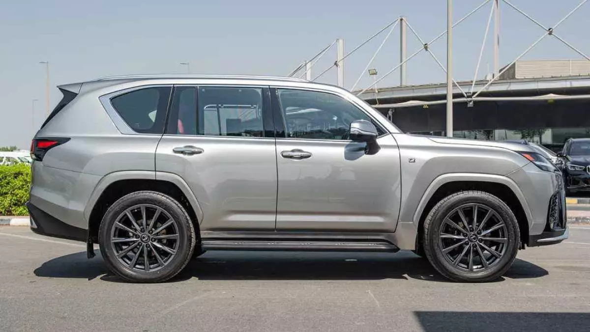 Lexus LX 600   - 2023