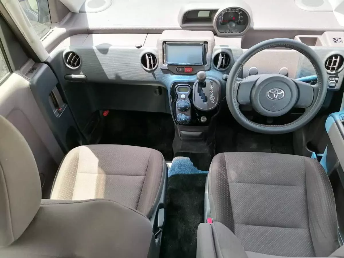 Toyota Spade  - 2015