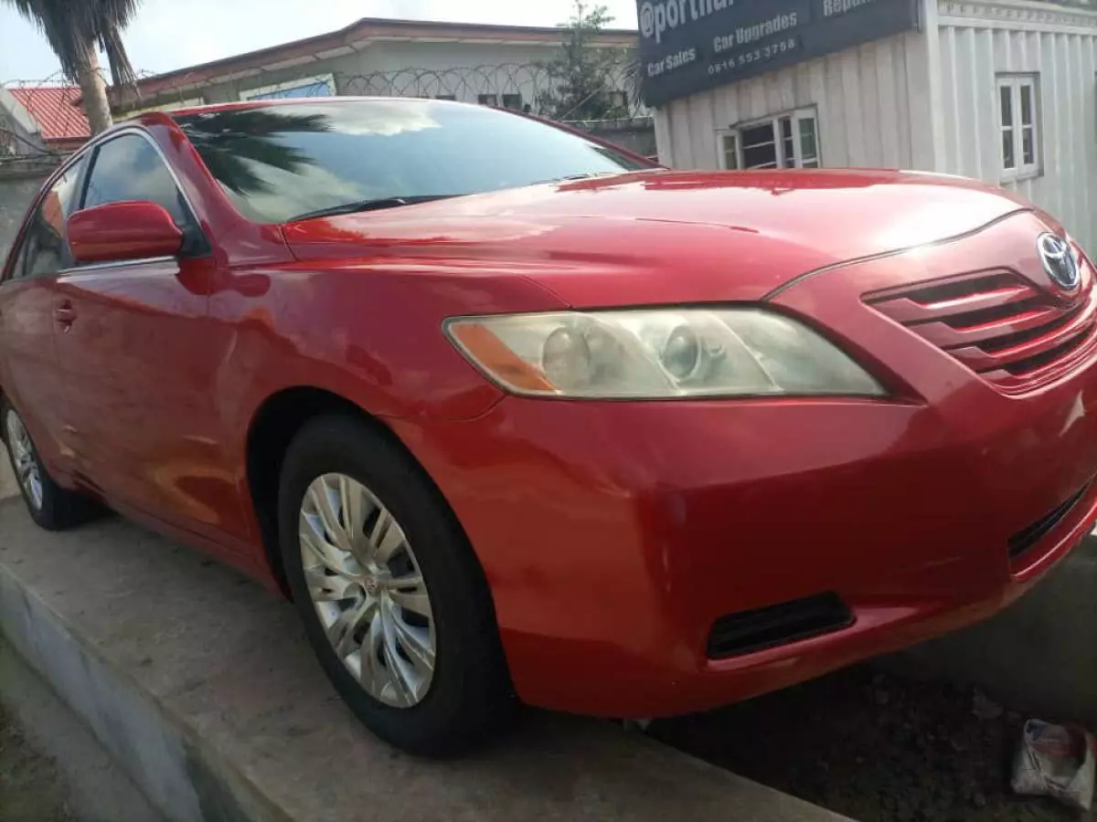 Toyota Camry - 2007